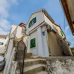 Spaladium Pensión 4*