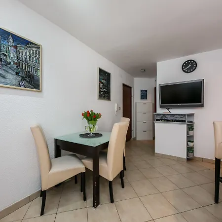 Villa Spaladium Guest house