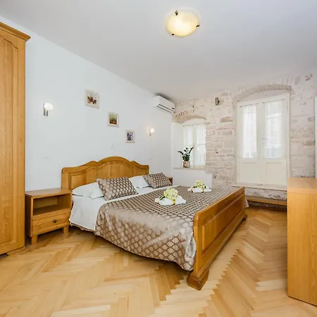 Guest house Villa Spaladium Split