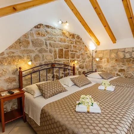 Spaladium 4* Σπλιτ