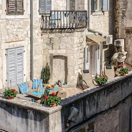 斯巴拉迪恩别墅酒店 4*