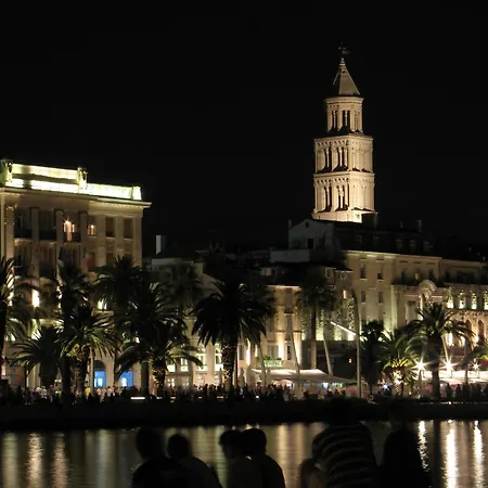 斯巴拉迪恩别墅酒店