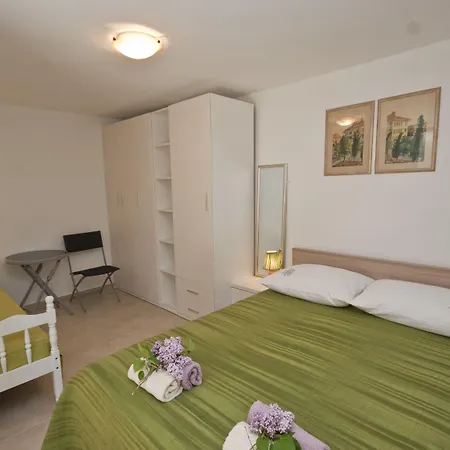 斯巴拉迪恩别墅酒店 4* 斯普利特